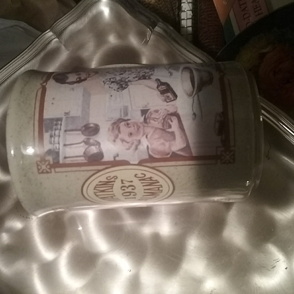 Watkins 1937 Almanac 1985 edition - Picture 2 of 3